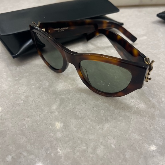 Saint Laurent tortoise ml94 sunglasses - Picture 4 of 6